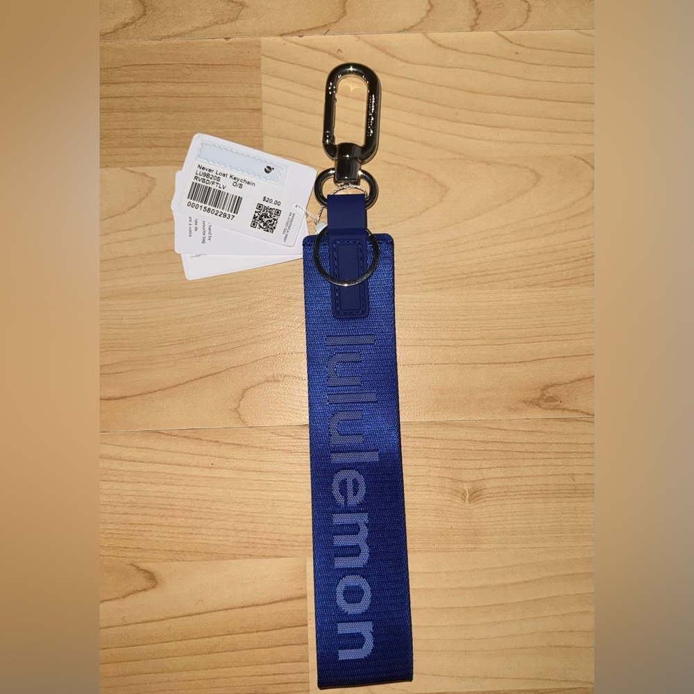 Lululemon Athletica Neverlost Keychain Riverside Blue - Picture 3 of 3